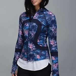 Size 8 Vintage Lululemon Reversible Find Your Bliss Jacket Moody Mirage DeepNavy